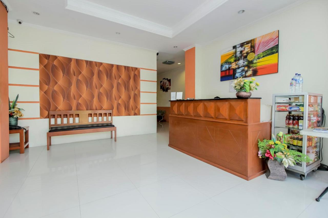 Reddoorz Near Jalan Jendral Sudirman Manado Hotel Buitenkant foto