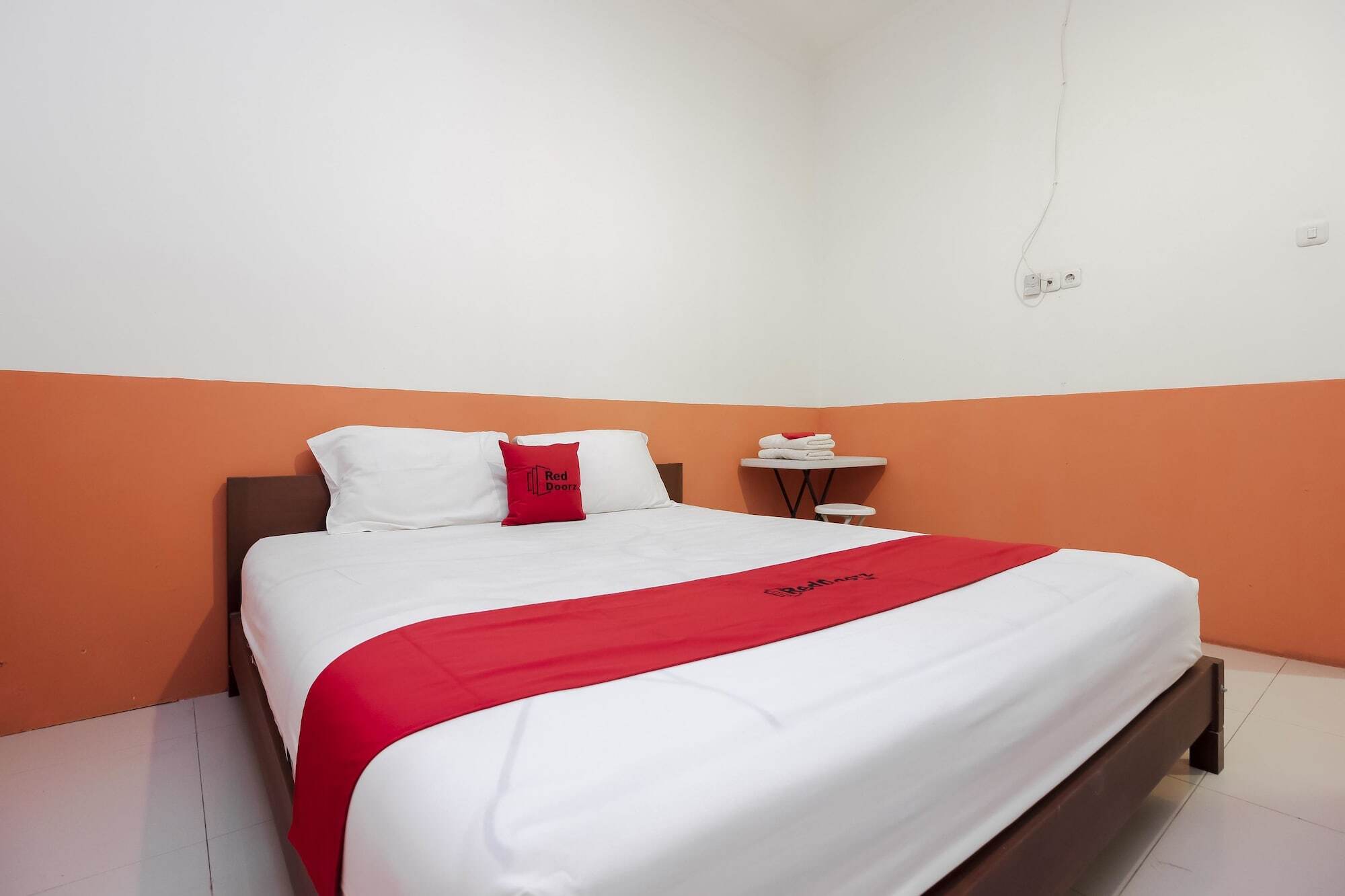 Reddoorz Near Jalan Jendral Sudirman Manado Hotel Buitenkant foto