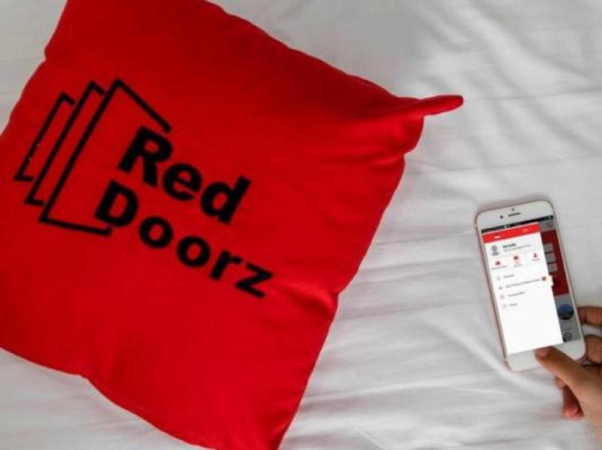 Reddoorz Near Jalan Jendral Sudirman Manado Hotel Buitenkant foto